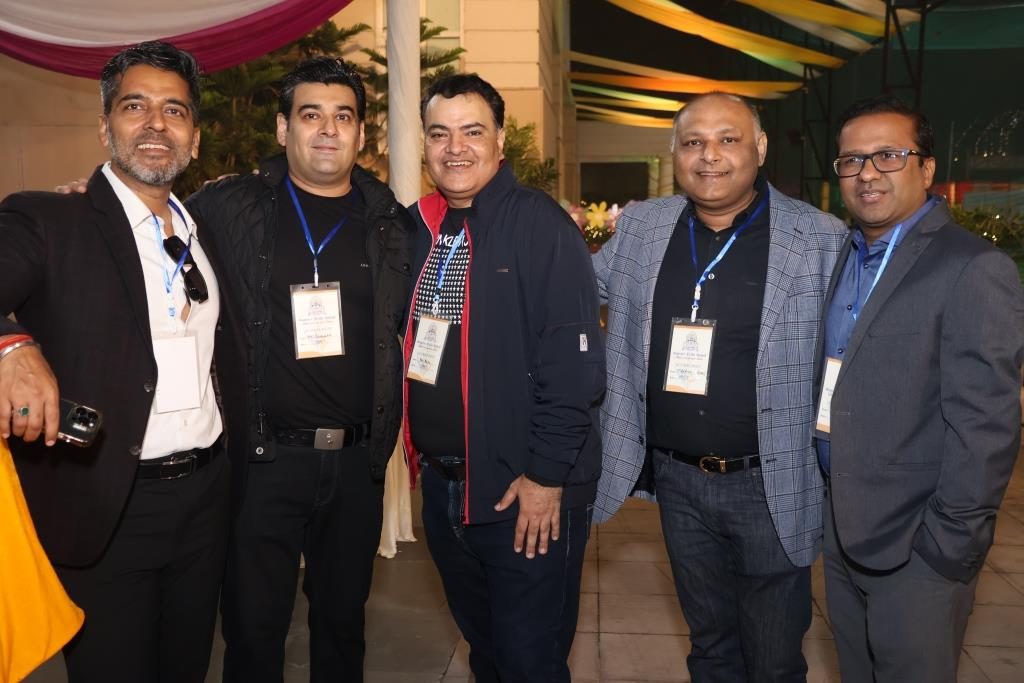 alumni1 meet event gathering